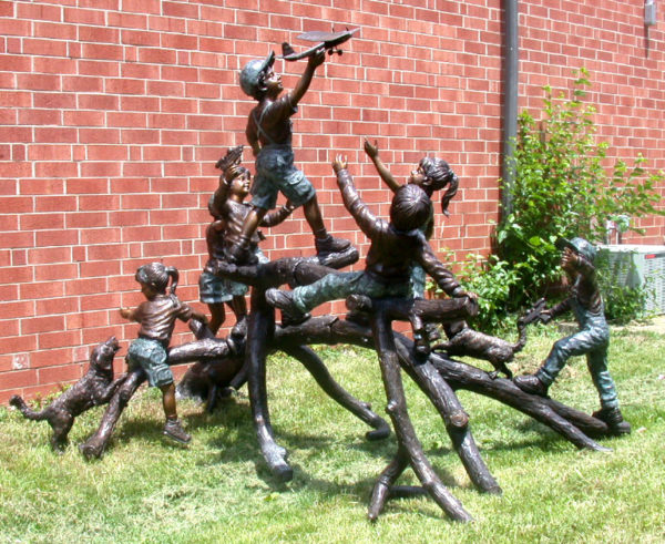 Bronze Children with Water Guns Sculpture - Metropolitan Galleries Inc.